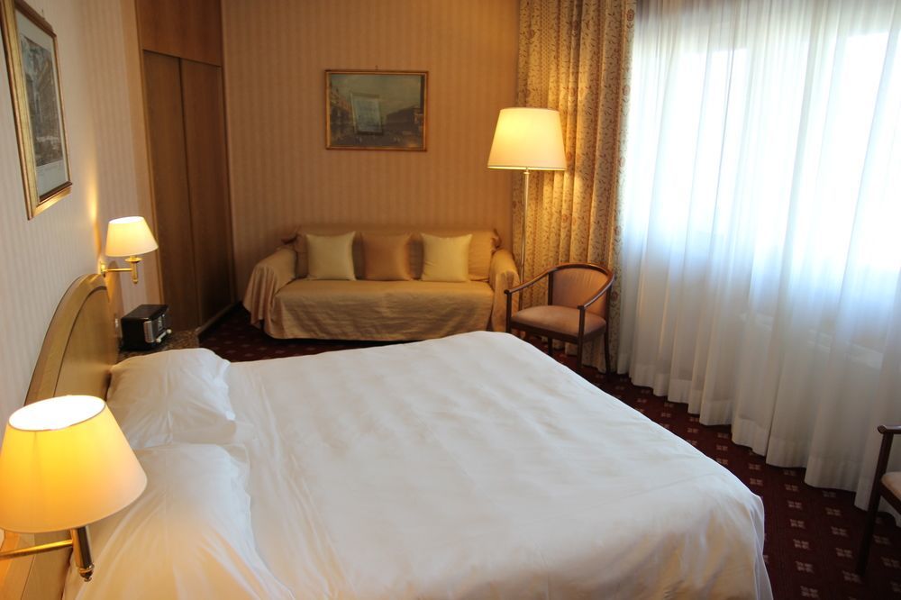 Hotel Beverly Hills Rome Exterior photo
