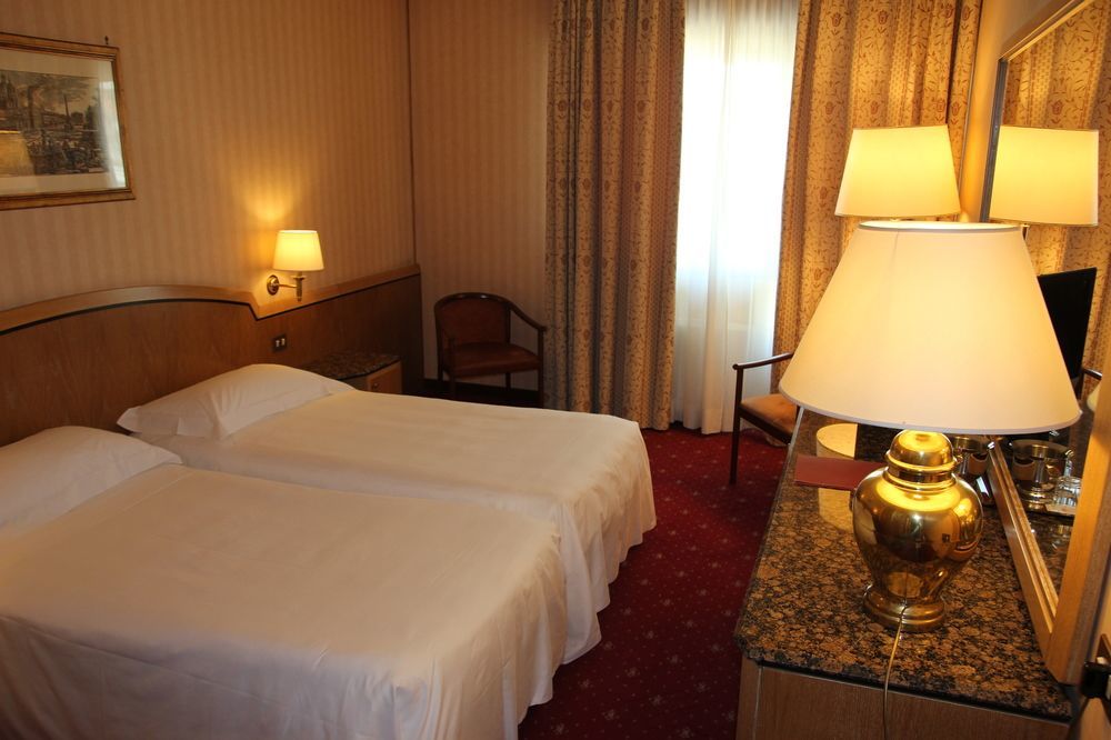 Hotel Beverly Hills Rome Exterior photo